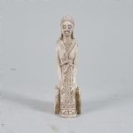1572 7351 Skulptur